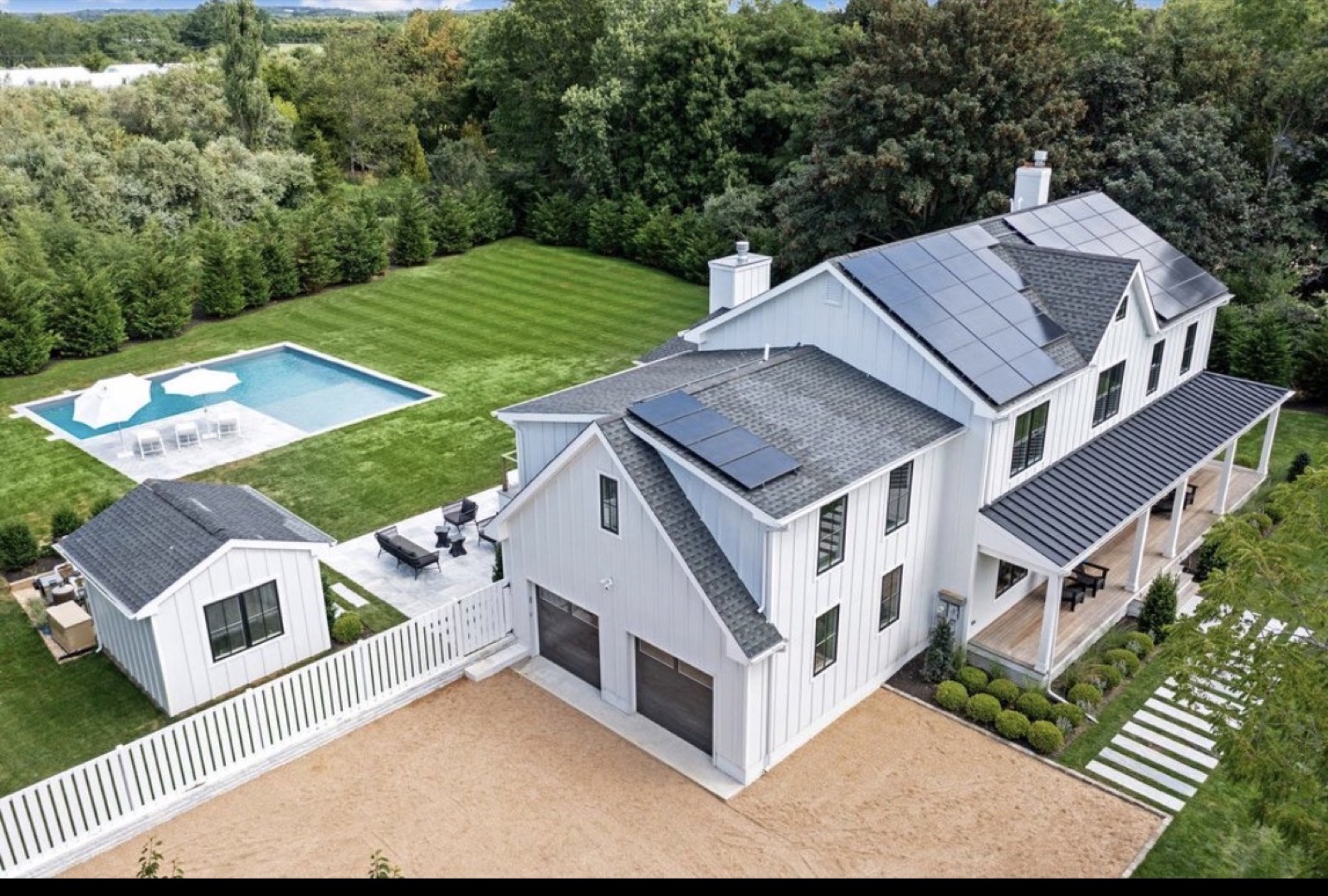 82 Windmill Lane, photo 1